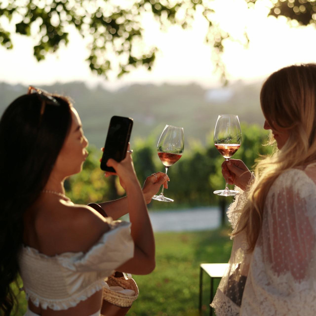 Vinarija Korak na Plešivici privlači ljubitelje vrhunske kapljice i visoke gastronomije