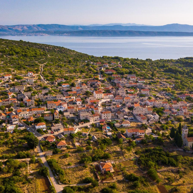 BeeWell Šolta Fest