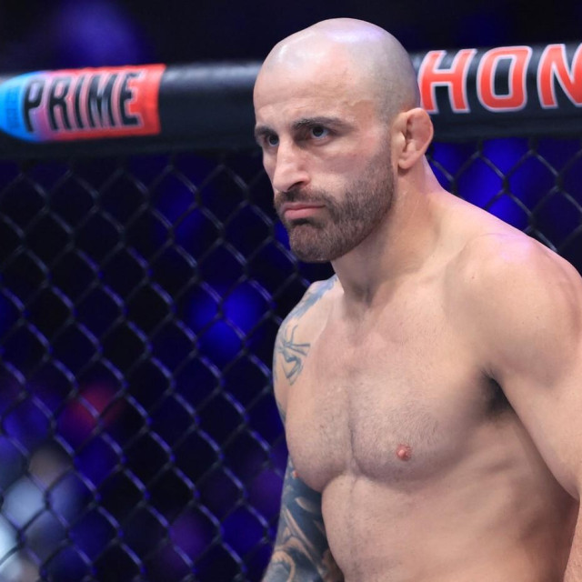 Alexander Volkanovski 