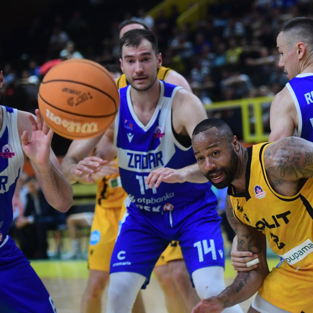 Split - Zadar: Lovro Mazalin, Shannon Shorter