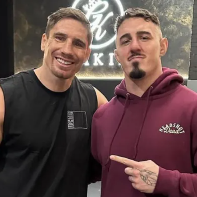 Rico Verhoeven (lijevo) i Tom Aspinall (desno)