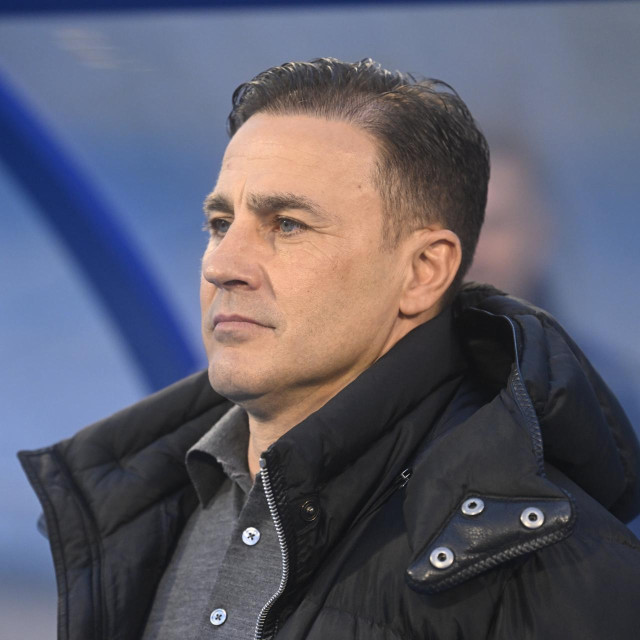 Cannavaro na klupi Dinama