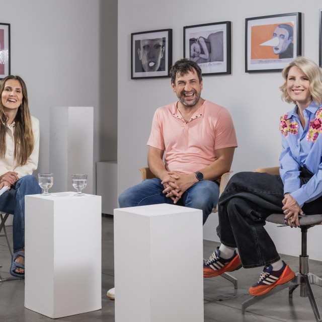 -Gloria-
Zagreb, 020625.
Galerija Kranjcar, podcast Gloria.
Vedrana Carapovic Propadalo s gostima Idom Prester i Goranom Bogdanom.