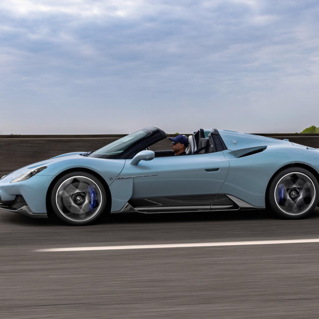 2023. Maserati MC20 Cielo