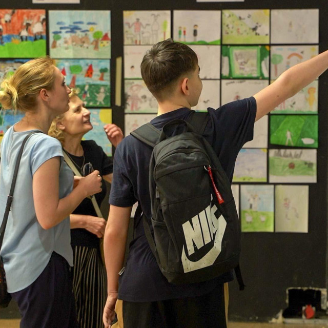 Izložba likovnih radova na temu predstave ‘Ovan i Luka‘