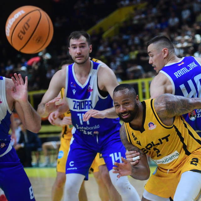 Split - Zadar: Lovro Mazalin i Shannon Shorter