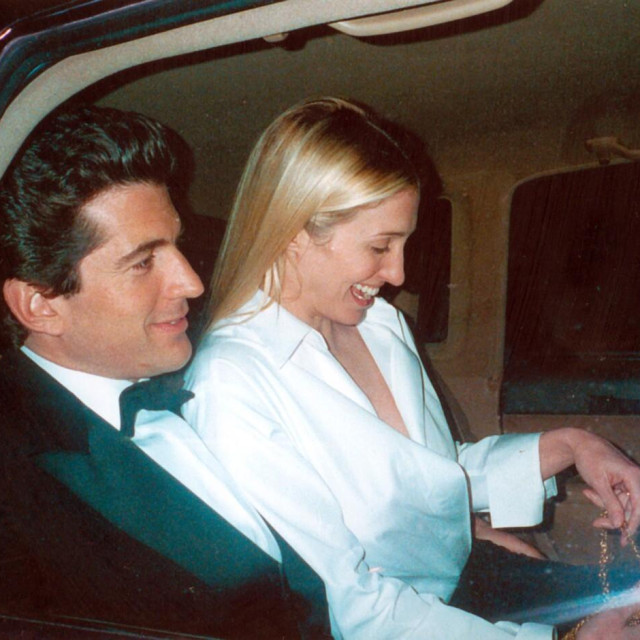 John F Kennedy Jr. i Carolyn Bessette