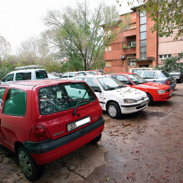 Parkiranje, ilustracija
CROPIX