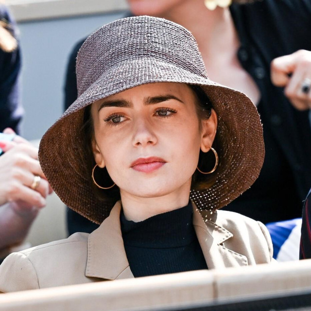 Glumica je nosila dizajnerski bucket šešir Janessa Leoné brenda