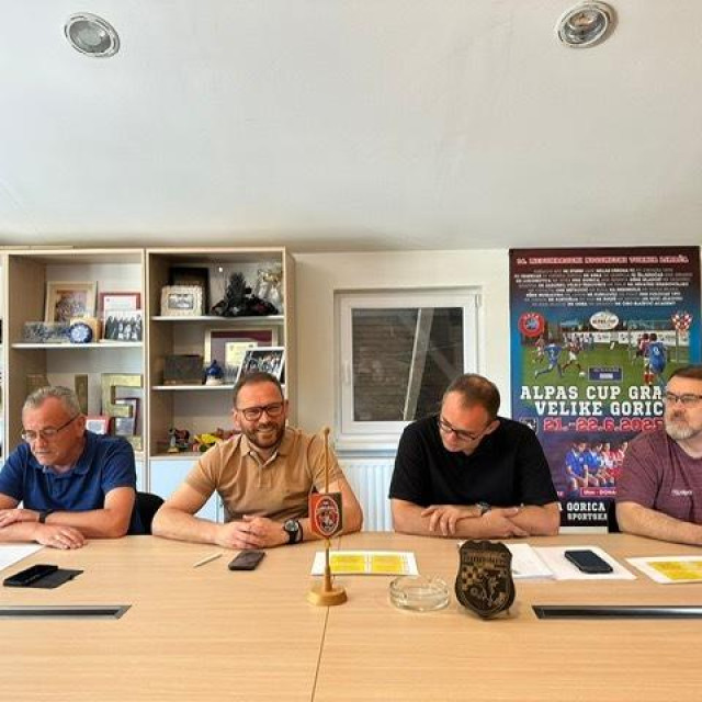 Glavni organizatori iz NK Kurilovca Vladimir Stepanić i Senad Harambašić, gradonačelnik Velike Gorice Krešimir Ačkar, te vlasnik tvrtke VEGO sport Damir Golubić