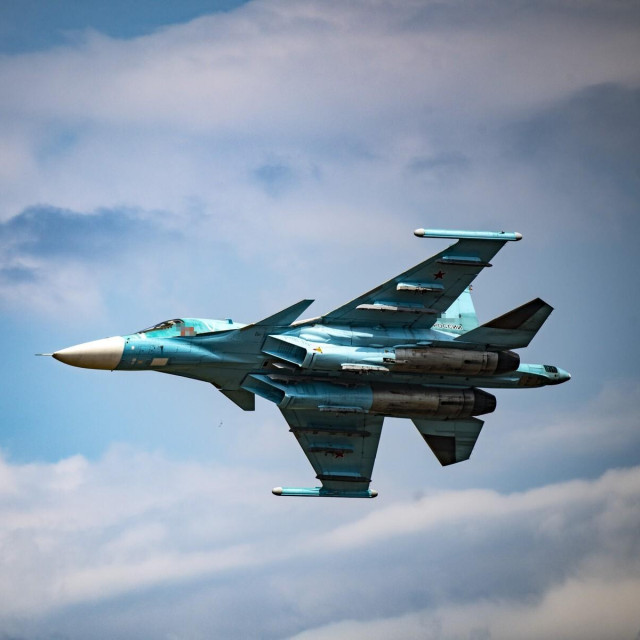 Ilustracija, Su-34 u letu