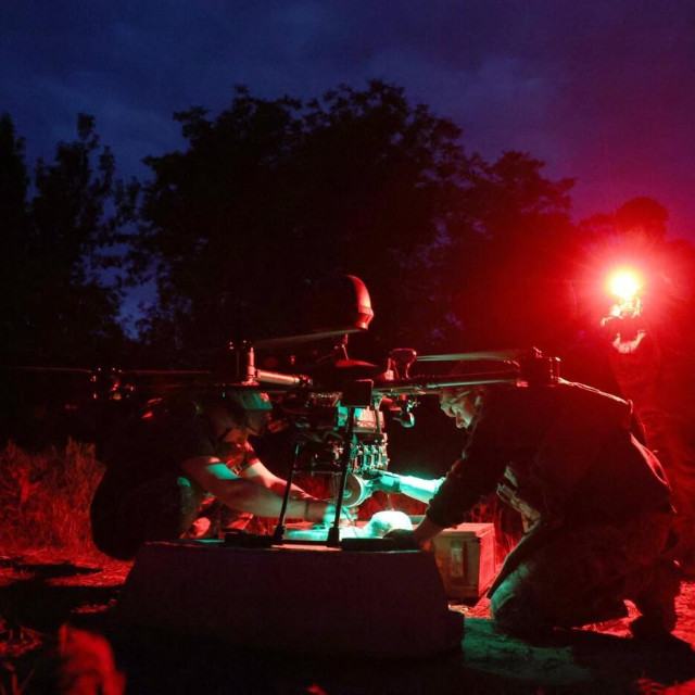 Ukrajinski UGV robot Predator