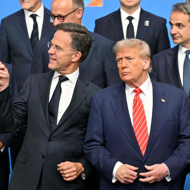 Ono što ljudi danas zamjećuju kada govore o ‘američkom povlačenju‘ nije kraj globalnog utjecaja SAD-a, nego osoran i škrtiji odnos Washingtona prema Bruxellesu