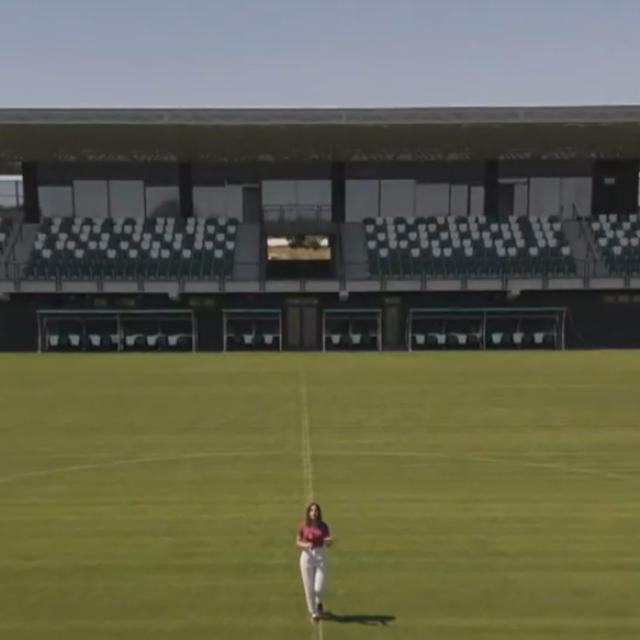 Stadion u selu Vardarac