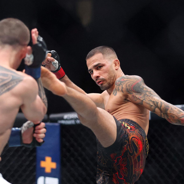 Alexandre Pantoja vs. KKF