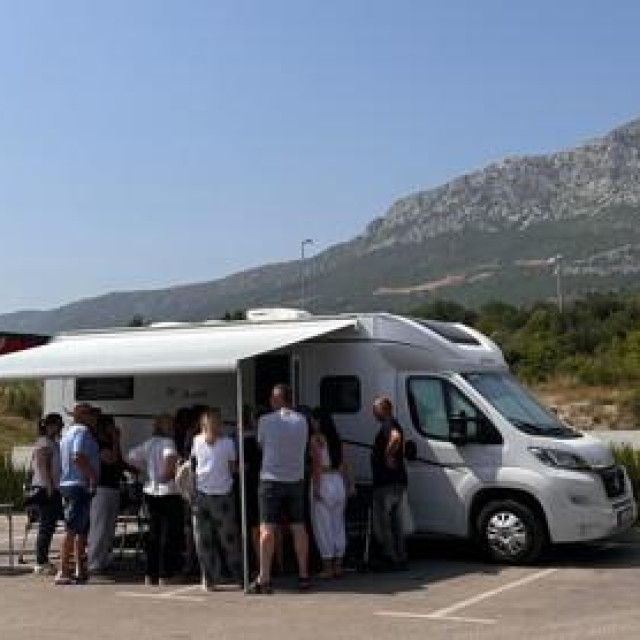 STOP SHOP - Kaštel Sućurac
