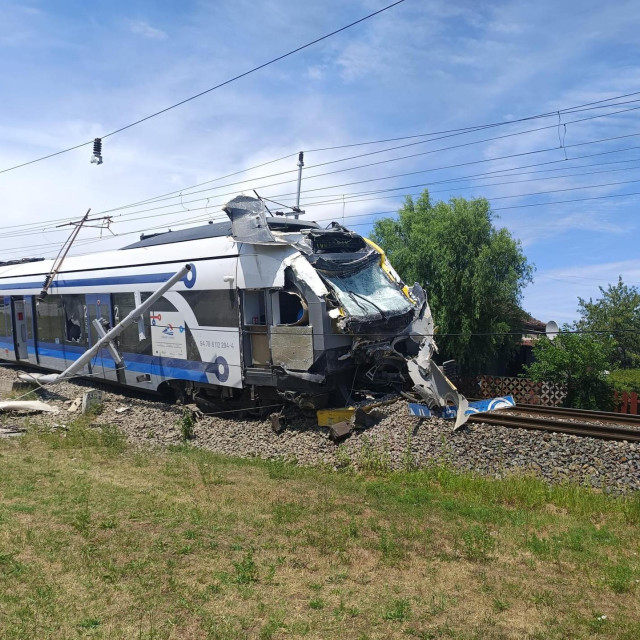 37094686