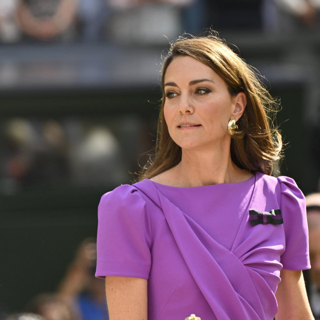 Svi se nadaju da će Kate ove godine, nakon što je u zadnji tren otkazala dolazak na Royal Ascot, uveličati wimbledonski turnir