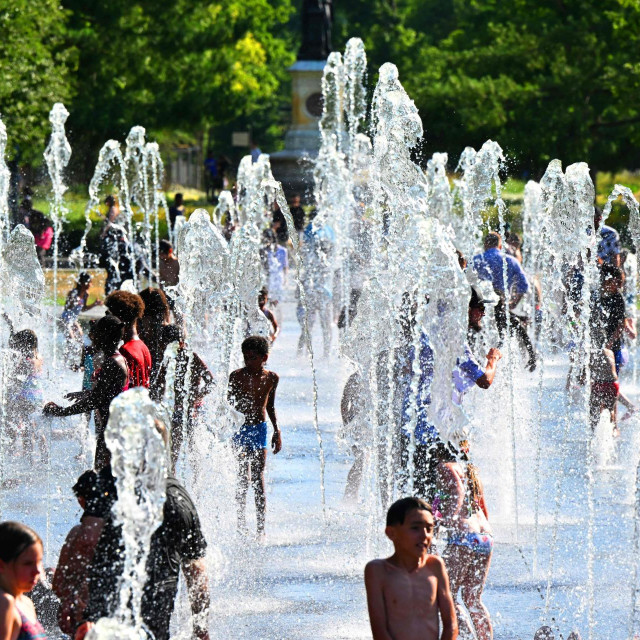 Fontana u Reimsu na sjeveru Francuske