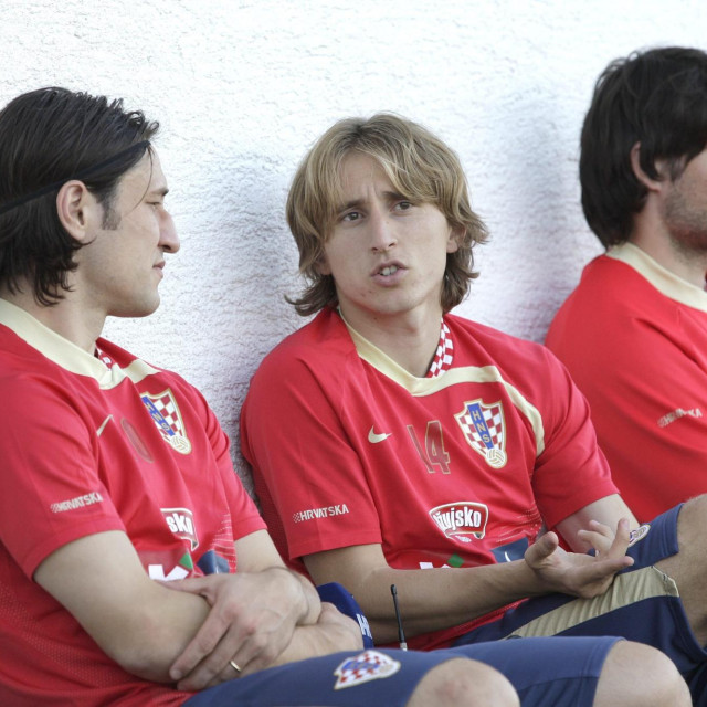 Niko Kovač i Luka Modrić u kvalifikacijama za SP 2010.
