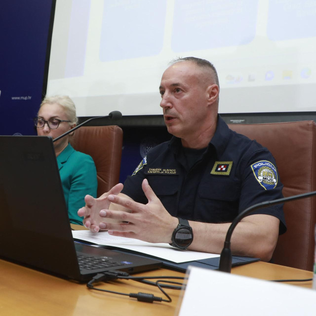 Damir Barić
 