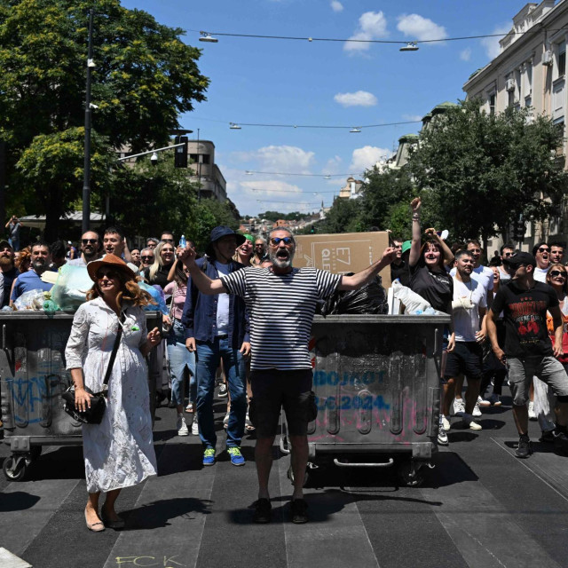 Protuvladin prosvjed na ulicama Beograda