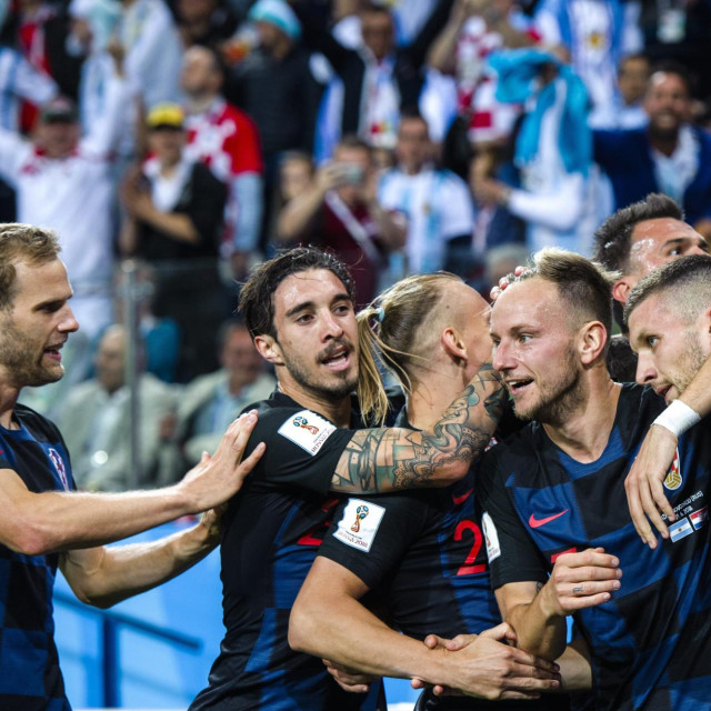 Ivan Strinić, Šime Vrsaljko, Domagoj Vida, Ivan Rakitić, Mario Mandžukić i Ante Rebić