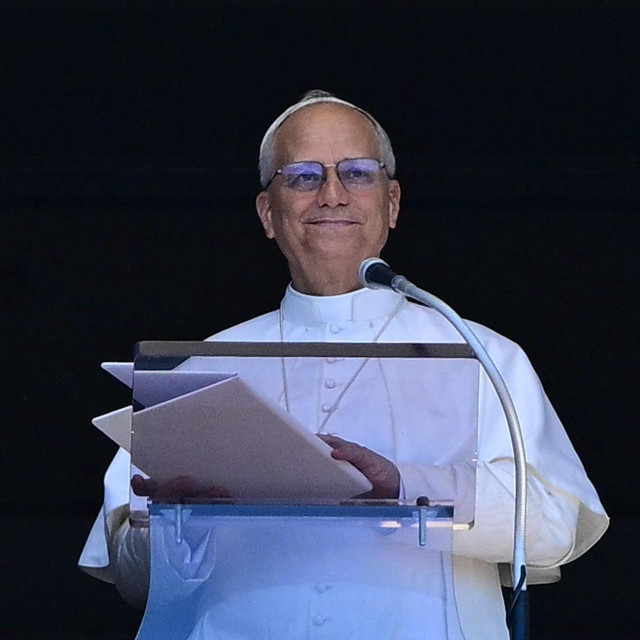 Papa Lav XIV.
