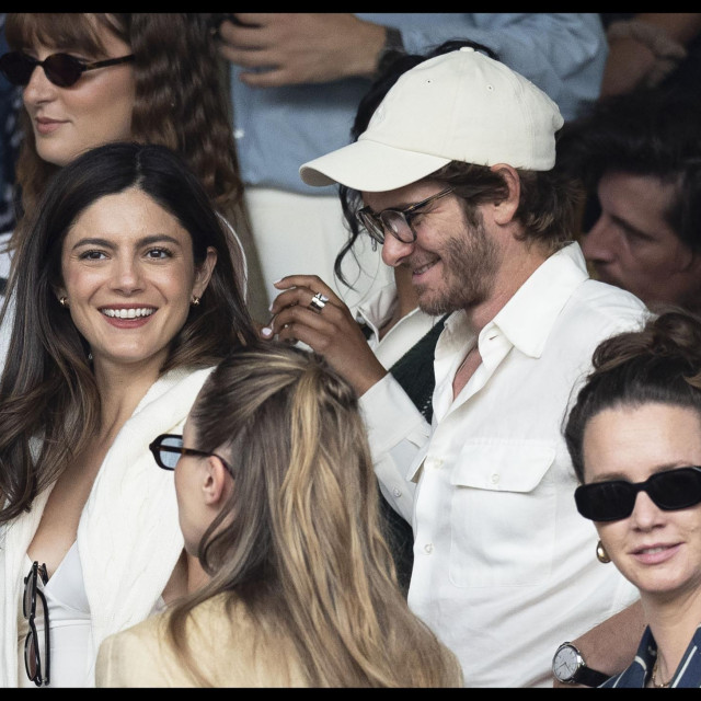 Andrew Garfield i Monica Barbaro