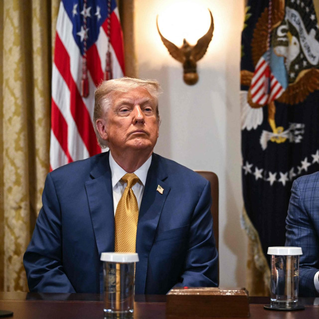 Donald Trump, Pete Hegseth 