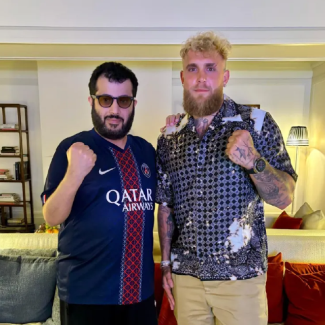 Turki Alalshikh (lijevo) vs. Jake Paul (desno)