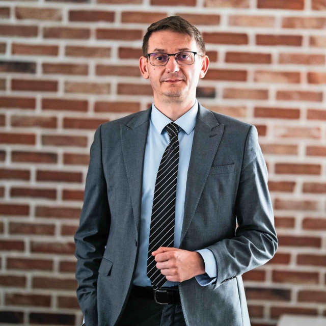 Neven Zitek, Span