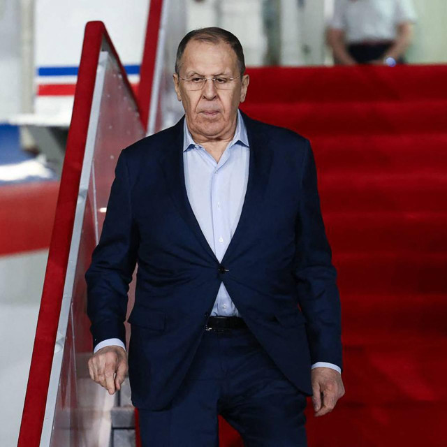 Sergej Lavrov slijeće u Wonsan