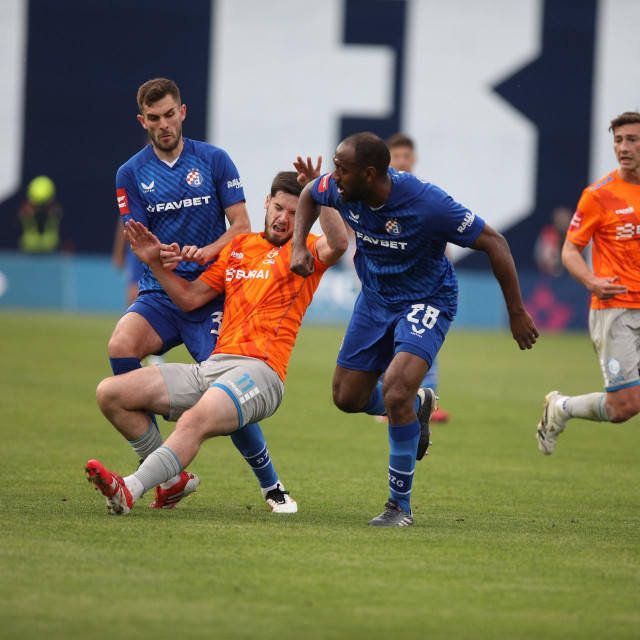 Dinamo - Varaždin: Mate Antunović i Kevin Theophile Catherine