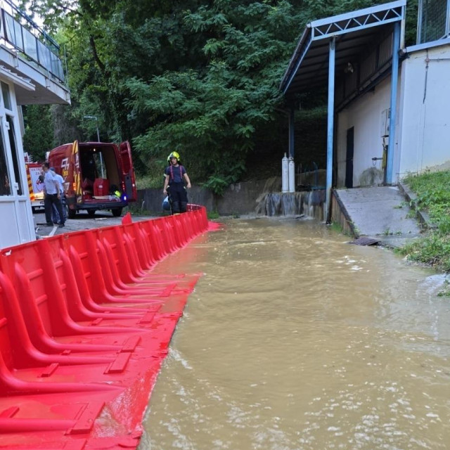 Dvorište bolnice