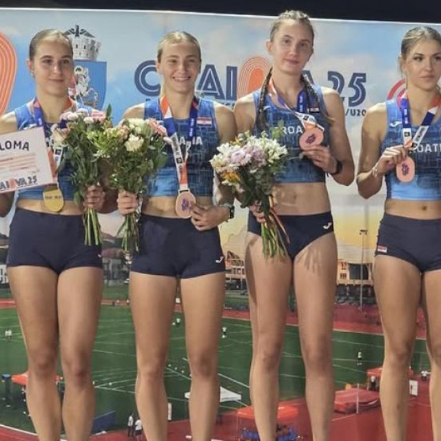 Vita Penezić, Lara Jurčić, Nevia Fotak i Dora Androlić