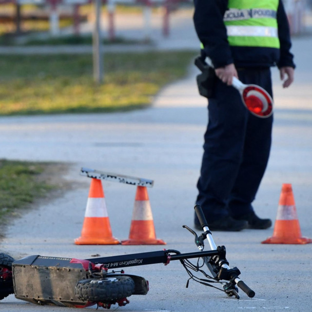 Neseća romobila (ilustracija)