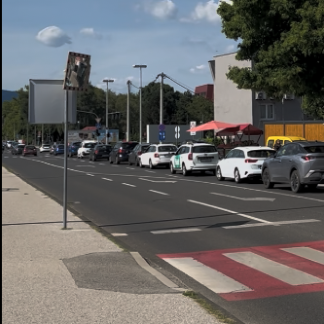 Prizori kolona na Donjim Sveticama