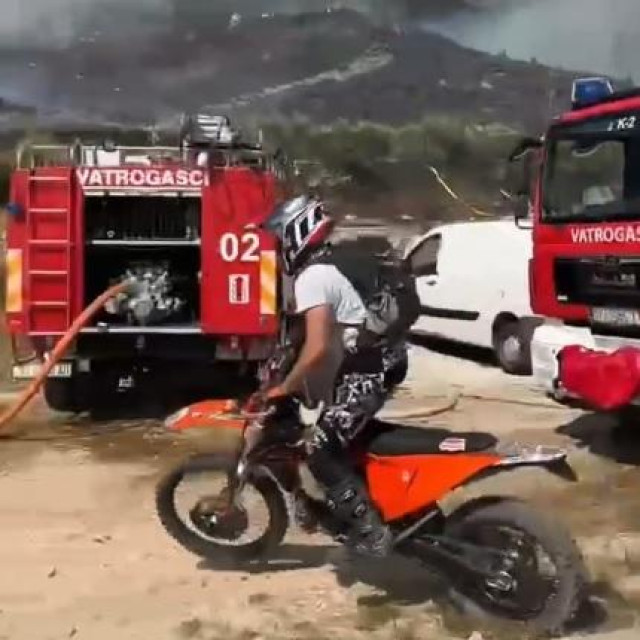 Motorist kod Kaštela