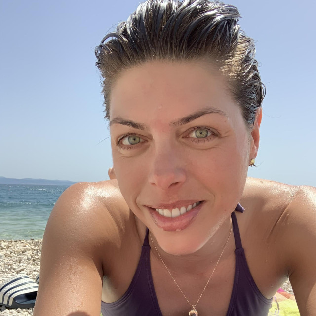 Blanka Vlašić otkako je prekinula s profesionalnom karijerom ljeta najviše provodi u rodnom Splitu, a potrebu za ljetovanjem na nekom drugom mjestu pa baš, kako kaže, i nema