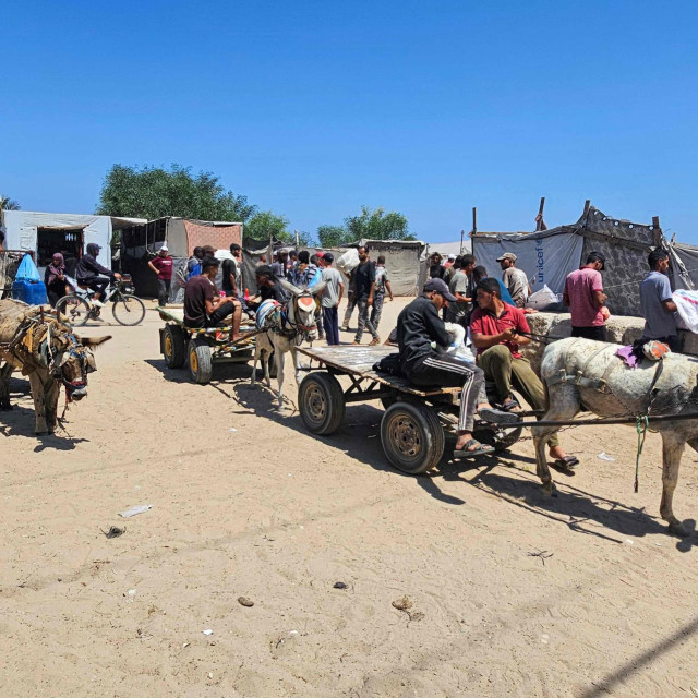 Poginulo je najmanje 67 osoba