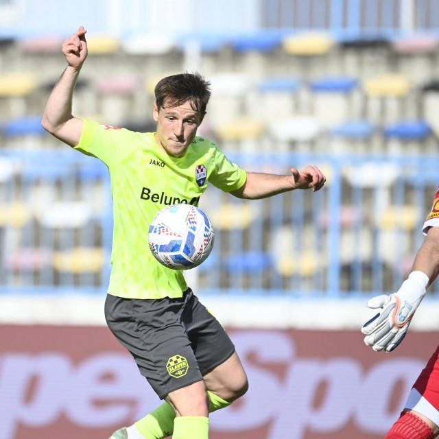 Zagreb, 180425.
Stadion Kranjceviceva.
Utakmica 30. kola SuperSport HNL-a, NK Lokomotiva - NK Slaven Belupo.
Na fotografiji: Adrian Liber.