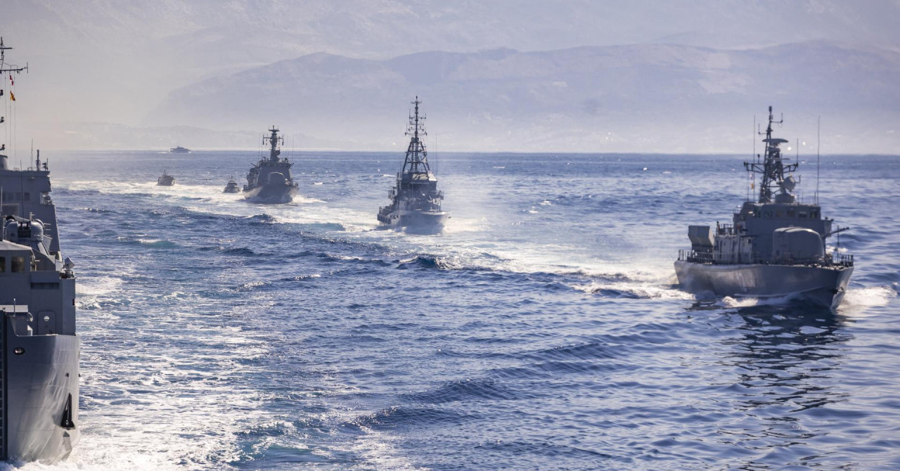 Spektakl kod Splita: Pogledajte impresivne prizore mimoplova Hrvatske ratne mornarice!