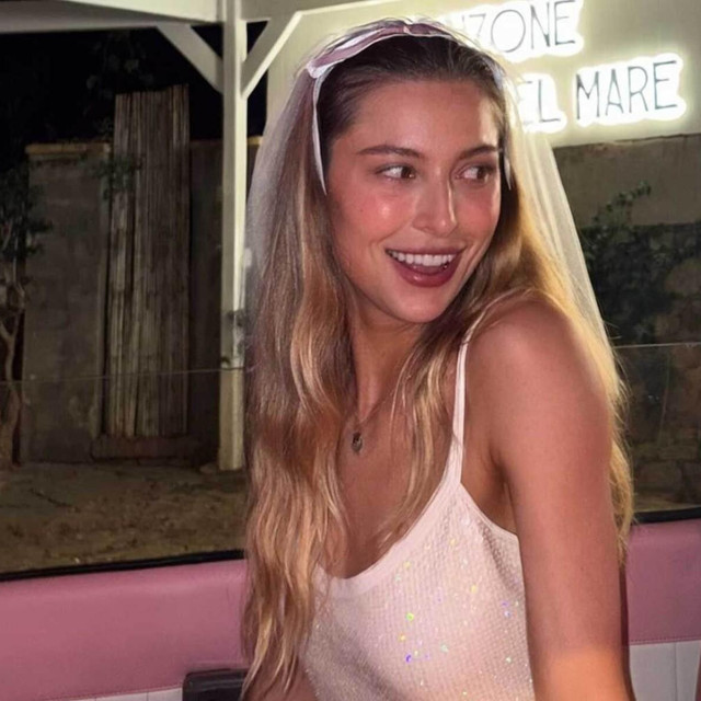 Eve je podijelila fotografije sa svoje djevojačke s pratiteljima na Instagramu