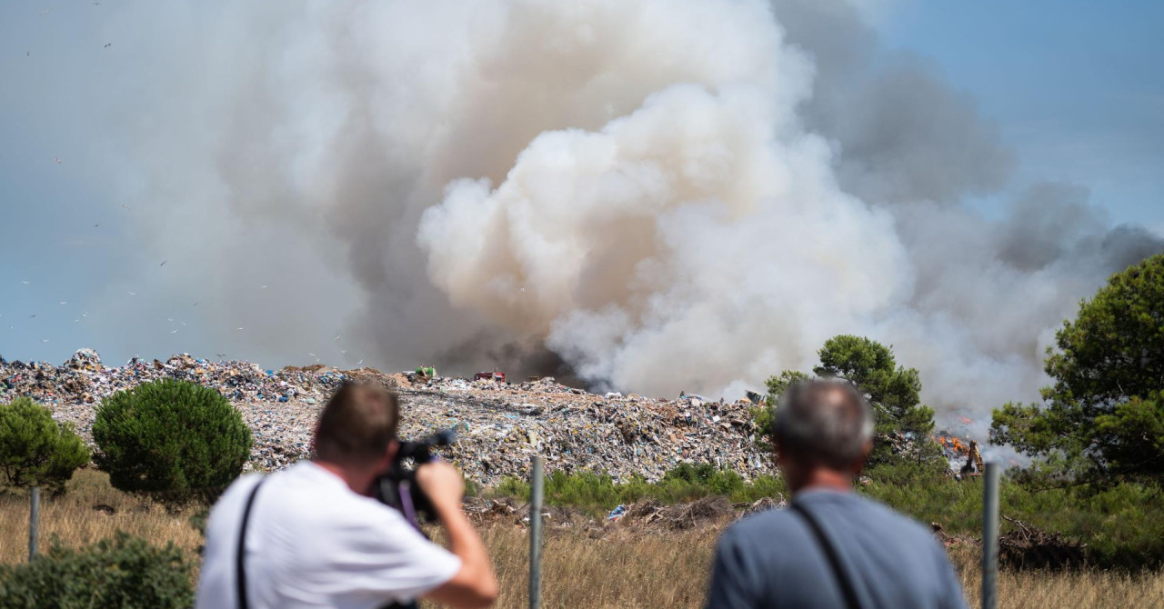 Planuo požar na deponiju u zadarskom Diklu, na teren upućene sve raspoložive snage!