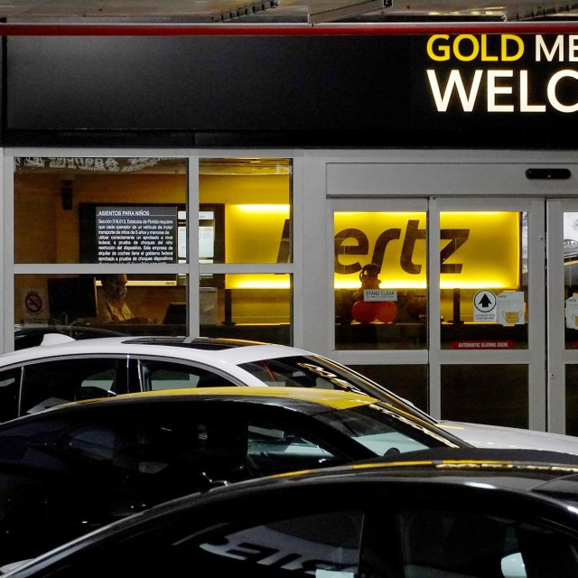 Hertz rent a car