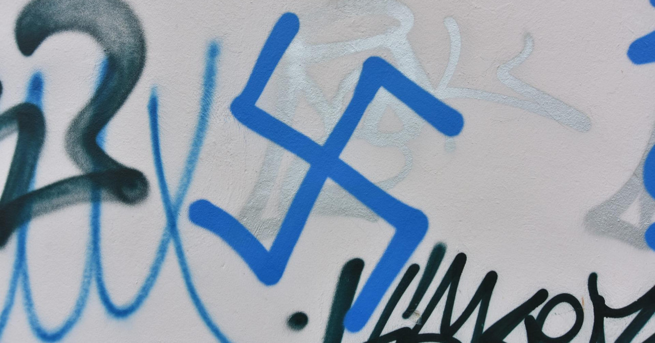 U centru Bjelovara ponovno osvanuli nacistički simboli