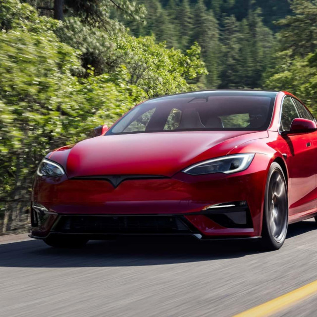 Tesla Model S, ilustracija