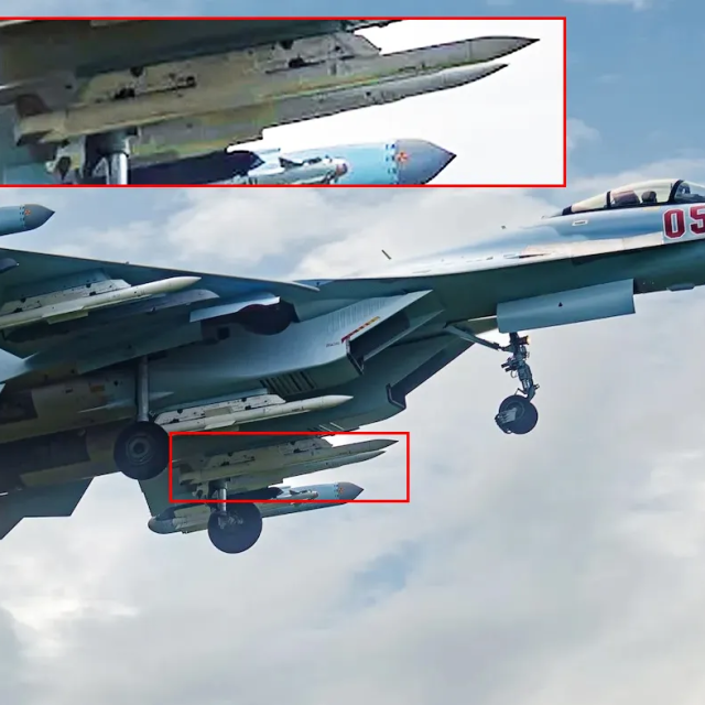 Raketa R-77M na ruskom borbenom avionu Su-35S