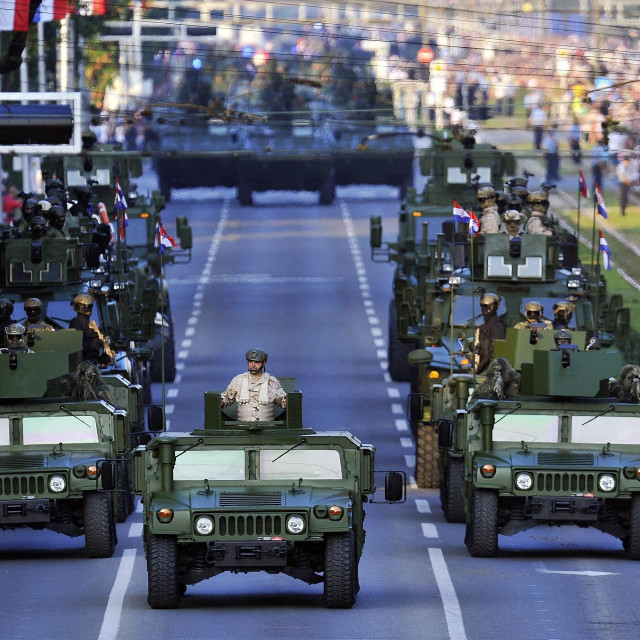 Svečani mimohod 2015.